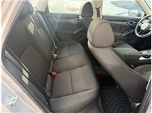 Vehicle Thumb #18