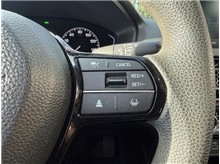 Vehicle Thumb #25