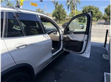 Vehicle Thumb #16