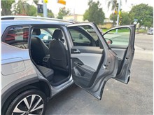 Vehicle Thumb #15