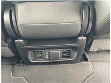 Vehicle Thumb #22