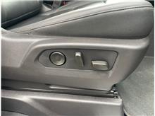 Vehicle Thumb #27