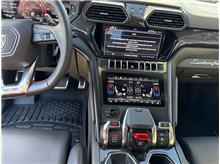 Vehicle Thumb #21