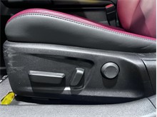 Vehicle Thumb #23