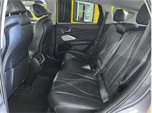 Vehicle Thumb #19
