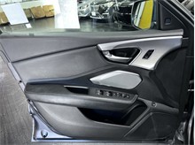 Vehicle Thumb #26
