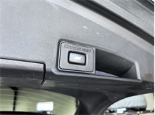 Vehicle Thumb #29