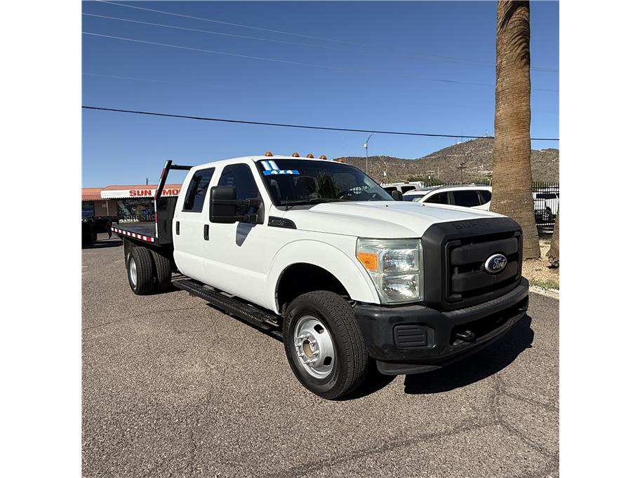 2011 Ford F-350 Super Duty Chassis Cab's photo