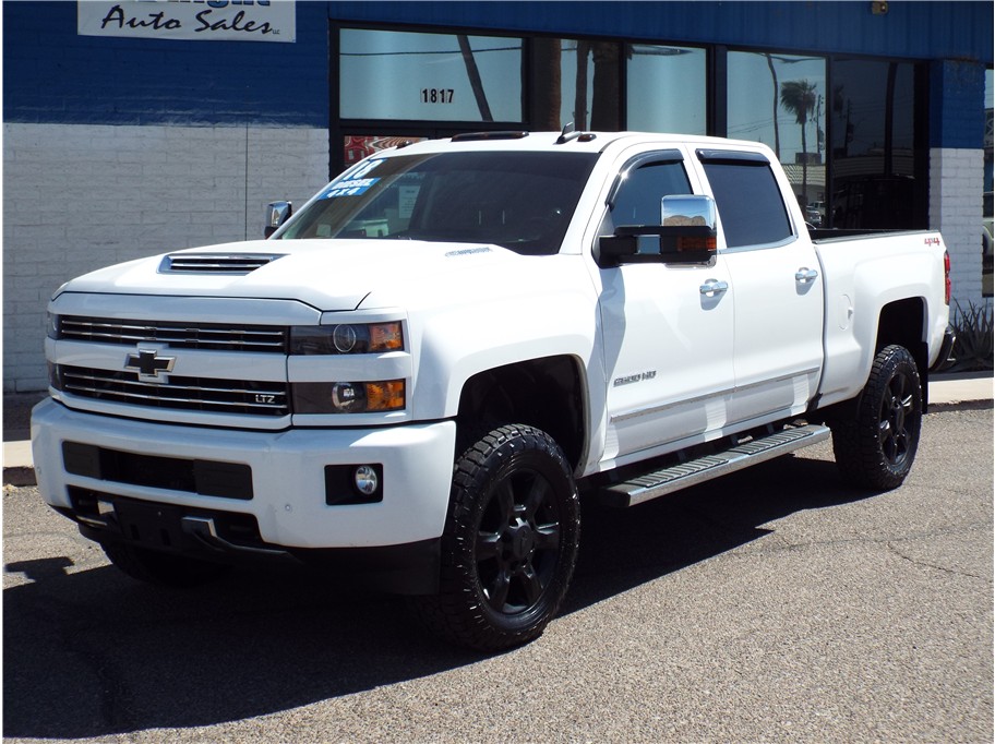 2018 Chevrolet Silverado HD LTZ 4WD Crew Cab Standard Box's photo