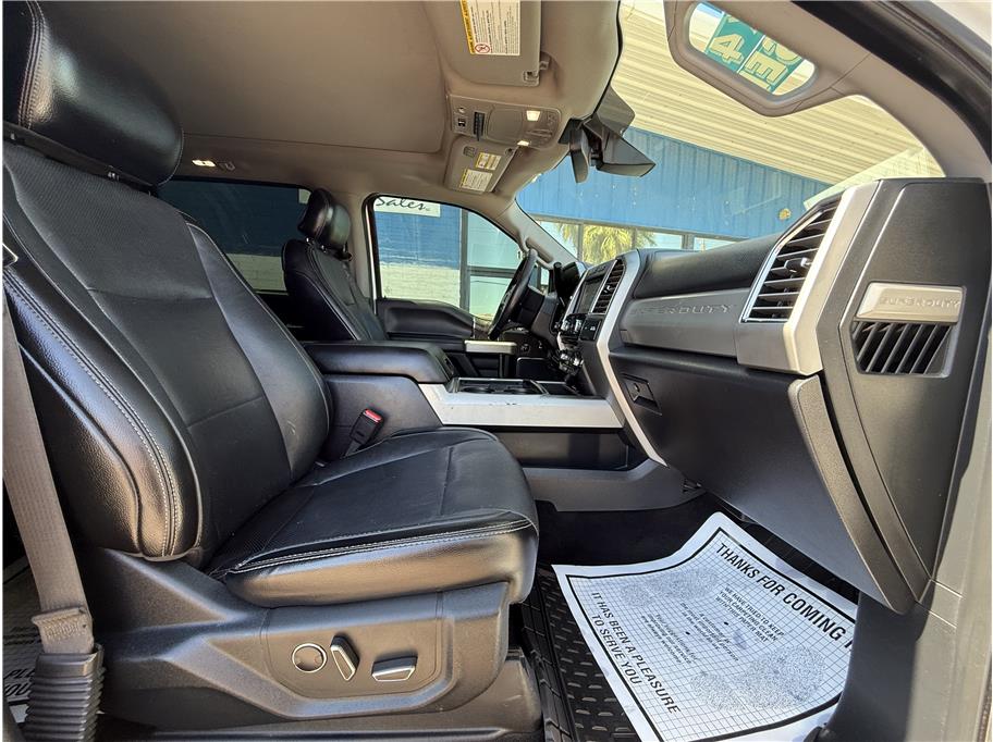 2017 Ford F-350 Super Duty Lariat - Photo 17