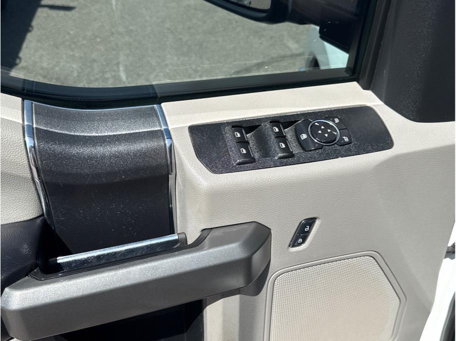 2017 Ford F-250 Super Duty XLT - Photo 9