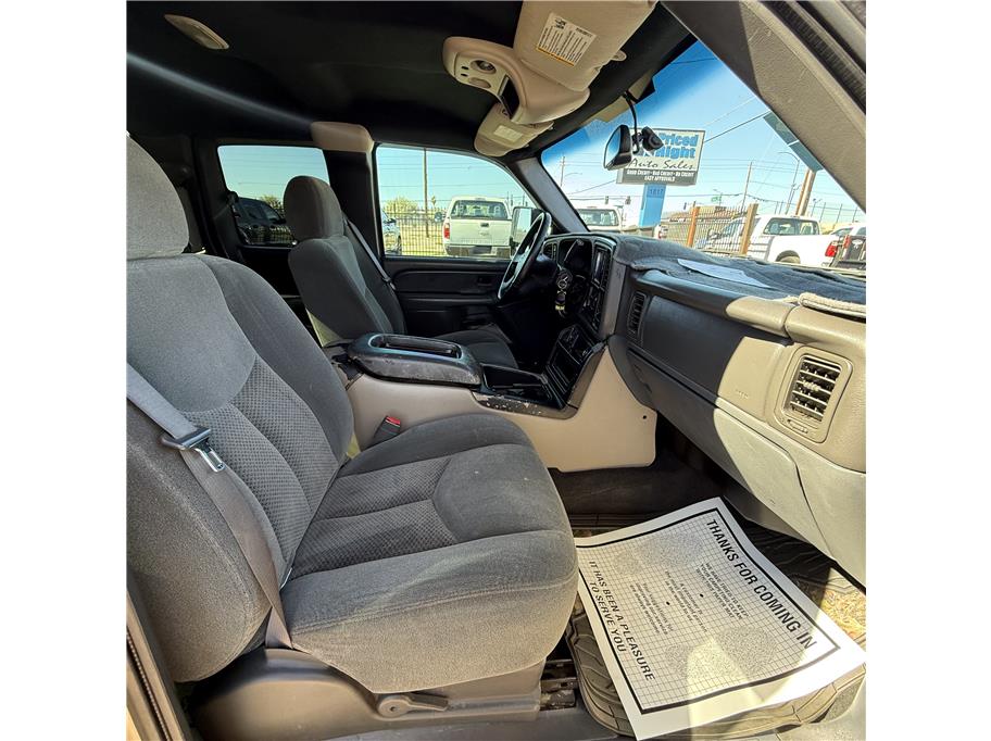 2004 Chevrolet Silverado 2500HD LS - Photo 15