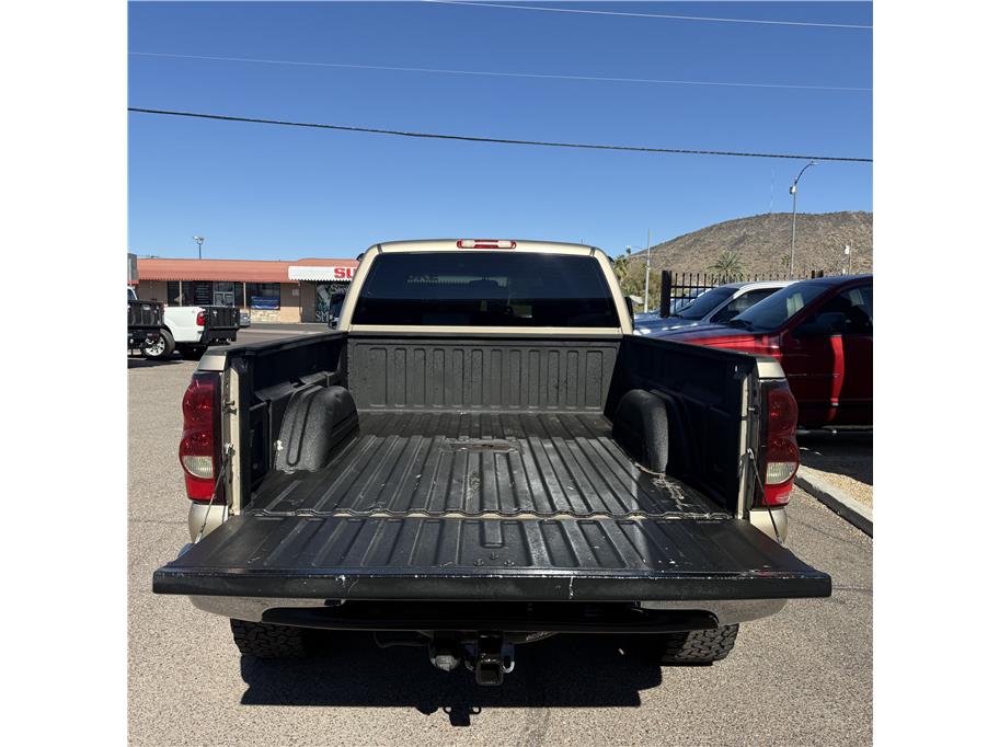 2004 Chevrolet Silverado 2500HD LS - Photo 6
