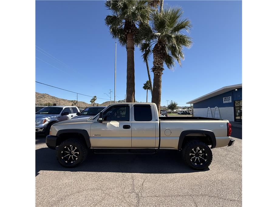 2004 Chevrolet Silverado 2500HD LS - Photo 7