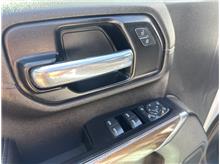 Vehicle Thumb #9