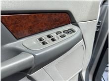 Vehicle Thumb #9