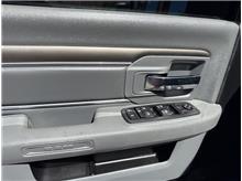 Vehicle Thumb #9