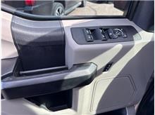Vehicle Thumb #9
