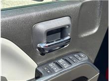 Vehicle Thumb #9