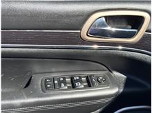 Vehicle Thumb #9