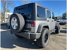 Vehicle Thumb #7