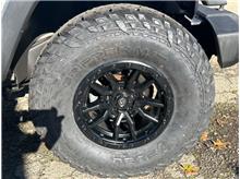 Vehicle Thumb #9