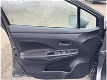 Vehicle Thumb #15