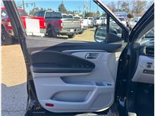 Vehicle Thumb #15