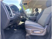Vehicle Thumb #14