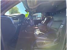 Vehicle Thumb #14
