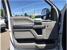 Vehicle Thumb #16
