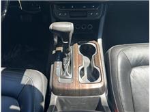 Vehicle Thumb #17