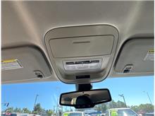 Vehicle Thumb #18