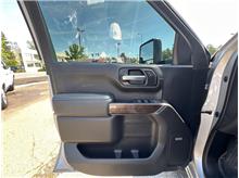 Vehicle Thumb #15