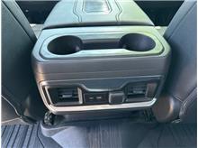 Vehicle Thumb #19