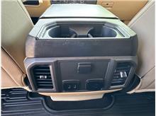 Vehicle Thumb #19