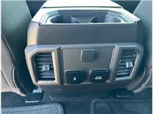 Vehicle Thumb #19