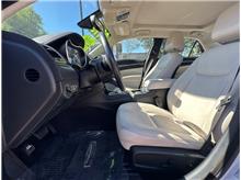 Vehicle Thumb #14