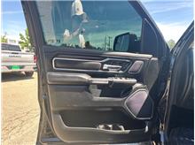 Vehicle Thumb #15