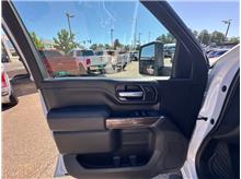 Vehicle Thumb #15