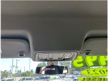 Vehicle Thumb #18