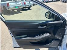 Vehicle Thumb #15