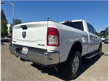 Vehicle Thumb #8