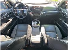 Vehicle Thumb #21