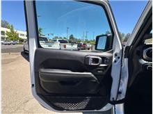 Vehicle Thumb #14