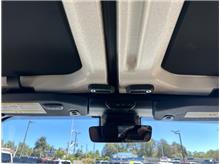 Vehicle Thumb #18