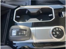 Vehicle Thumb #17