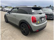 Vehicle Thumb #4
