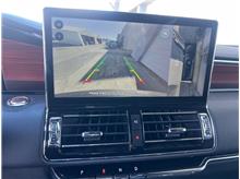 Vehicle Thumb #17