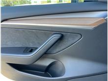 Vehicle Thumb #19